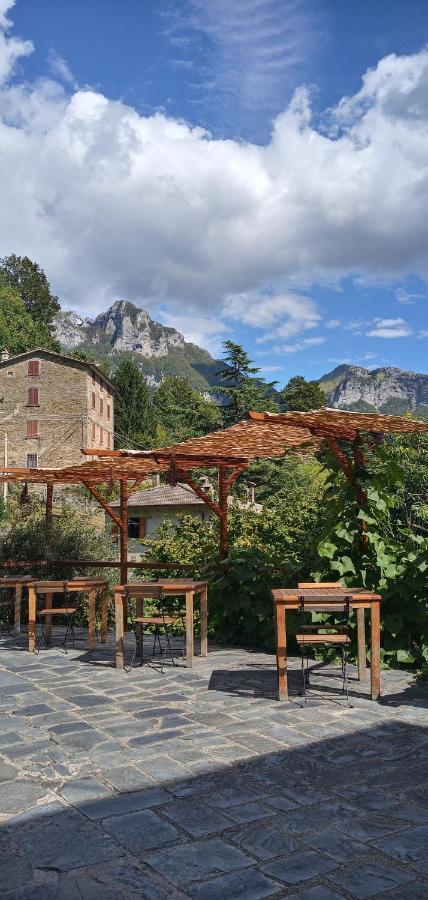 Pania Forata Hostel Стаццема Екстер'єр фото